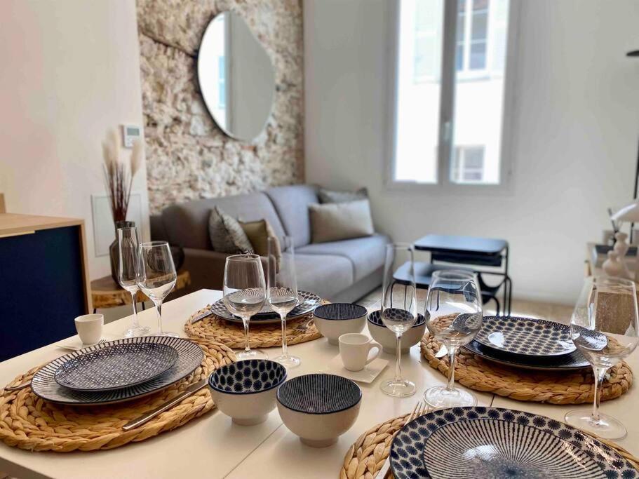 Au Coeur Du Viel Antibes - Cosy Appartement Екстер'єр фото